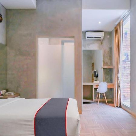 فندق Collection O 31 The Batik Bed And Coffee باندونج المظهر الخارجي الصورة