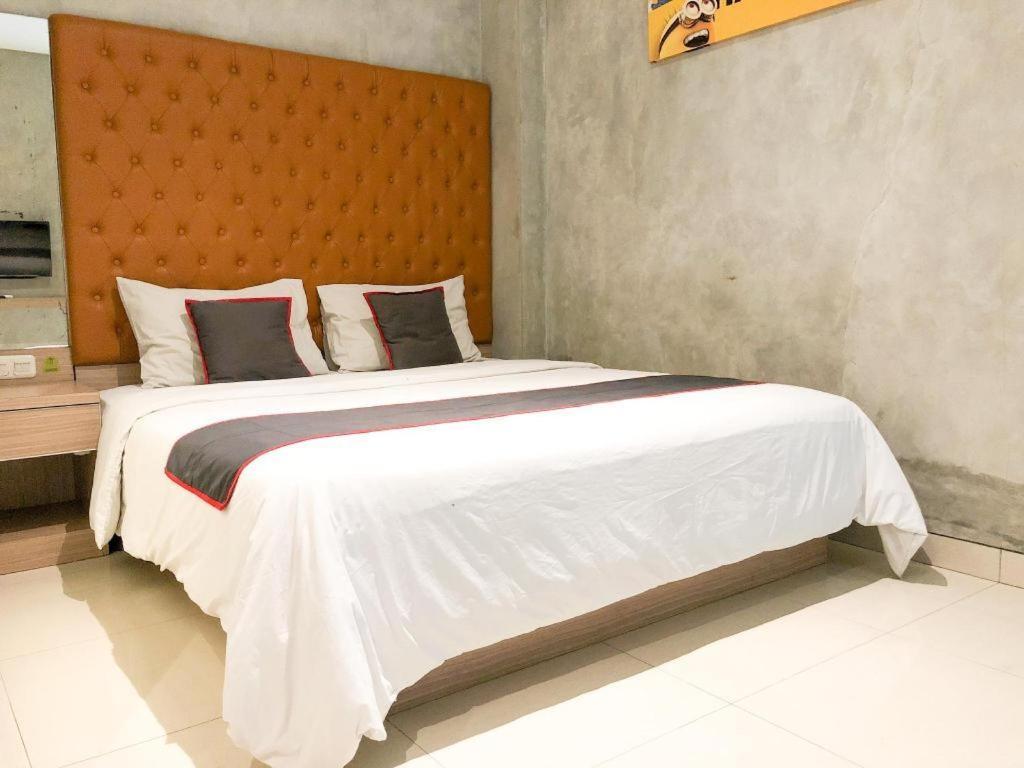 فندق Collection O 31 The Batik Bed And Coffee باندونج المظهر الخارجي الصورة